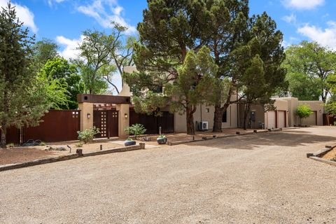204 Tierra Del Sol NW Albuquerque NM 87114