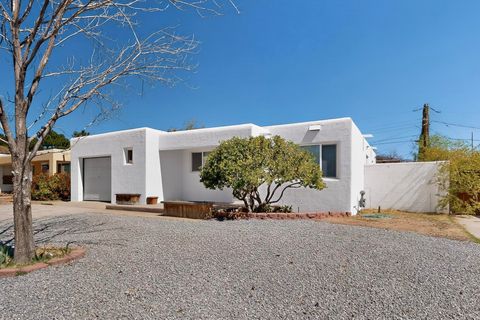 Photo of 1804 Illinois Street NE, Albuquerque, NM 87110 (MLS # 1105628)
