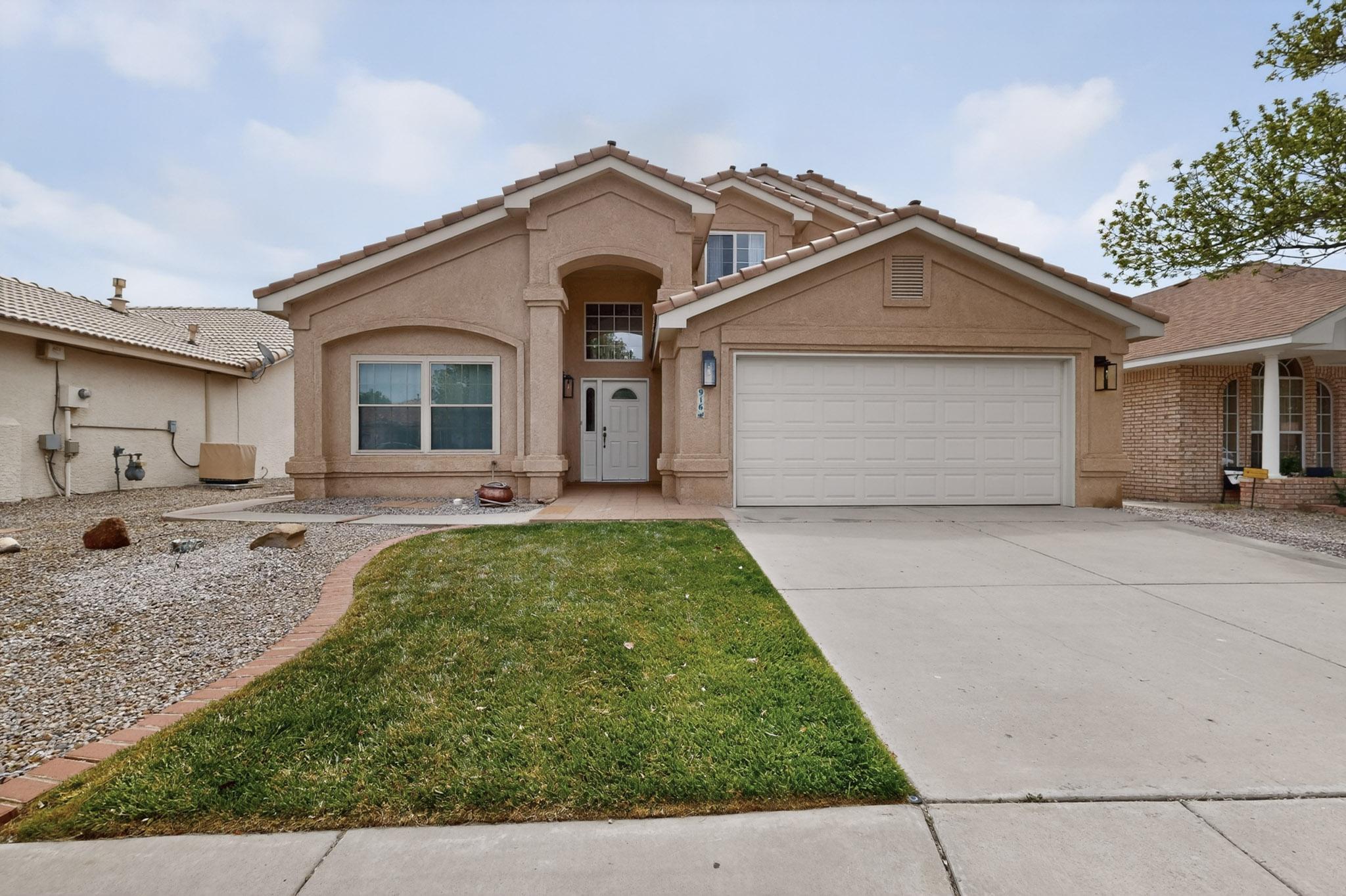 916 Tony Sanchez Drive SE