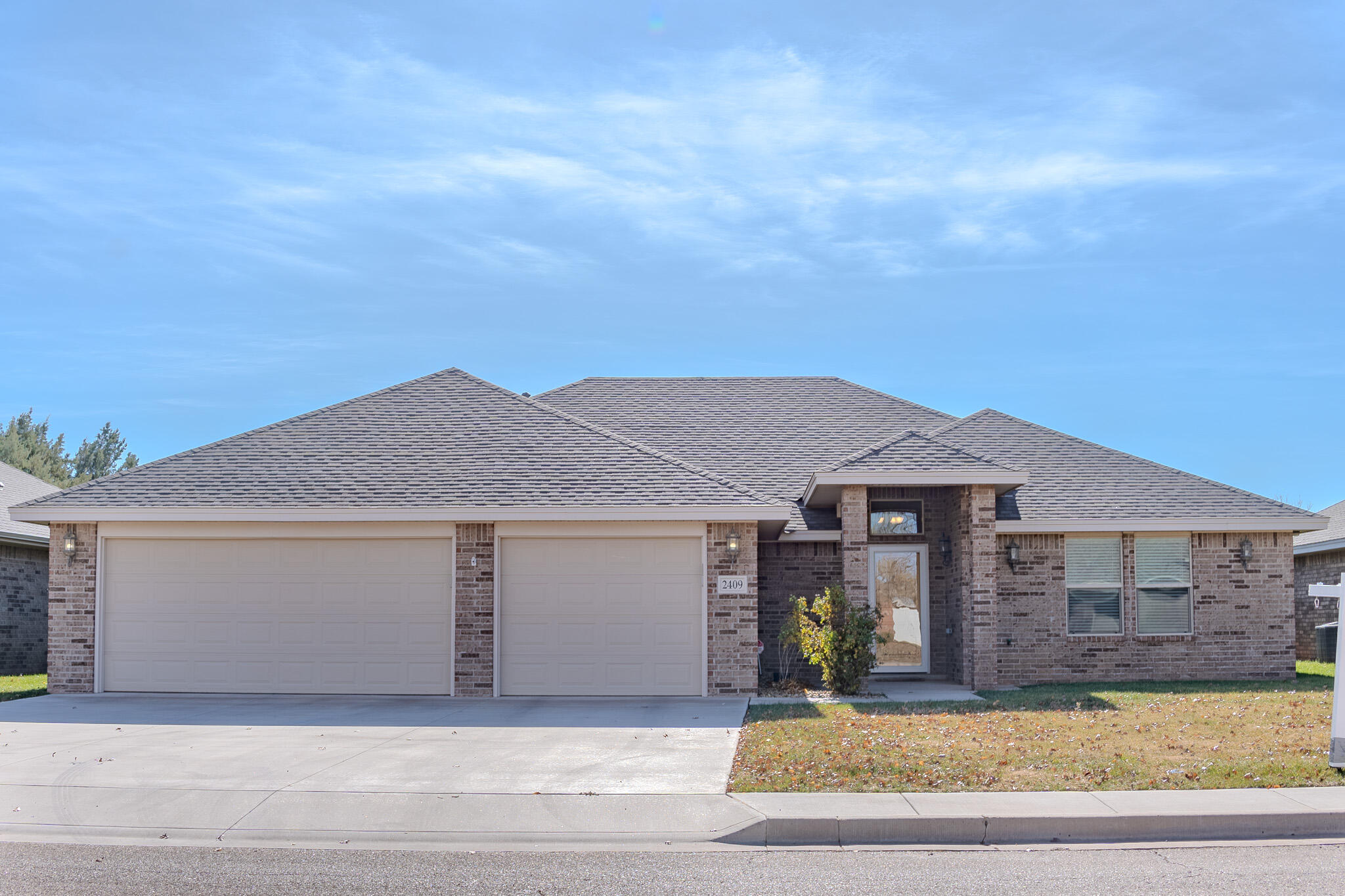 2409 Northglen Drive, Clovis, New Mexico image 1