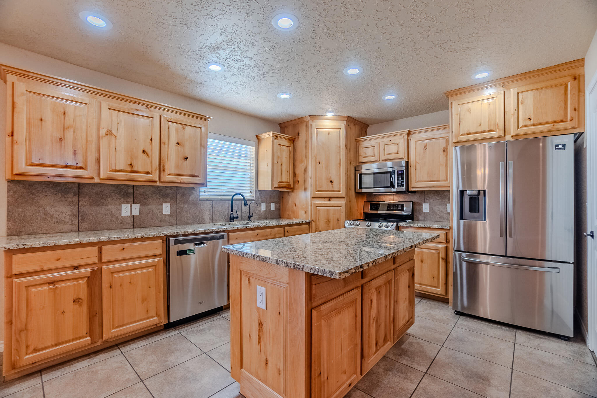 2409 Northglen Drive, Clovis, New Mexico image 9