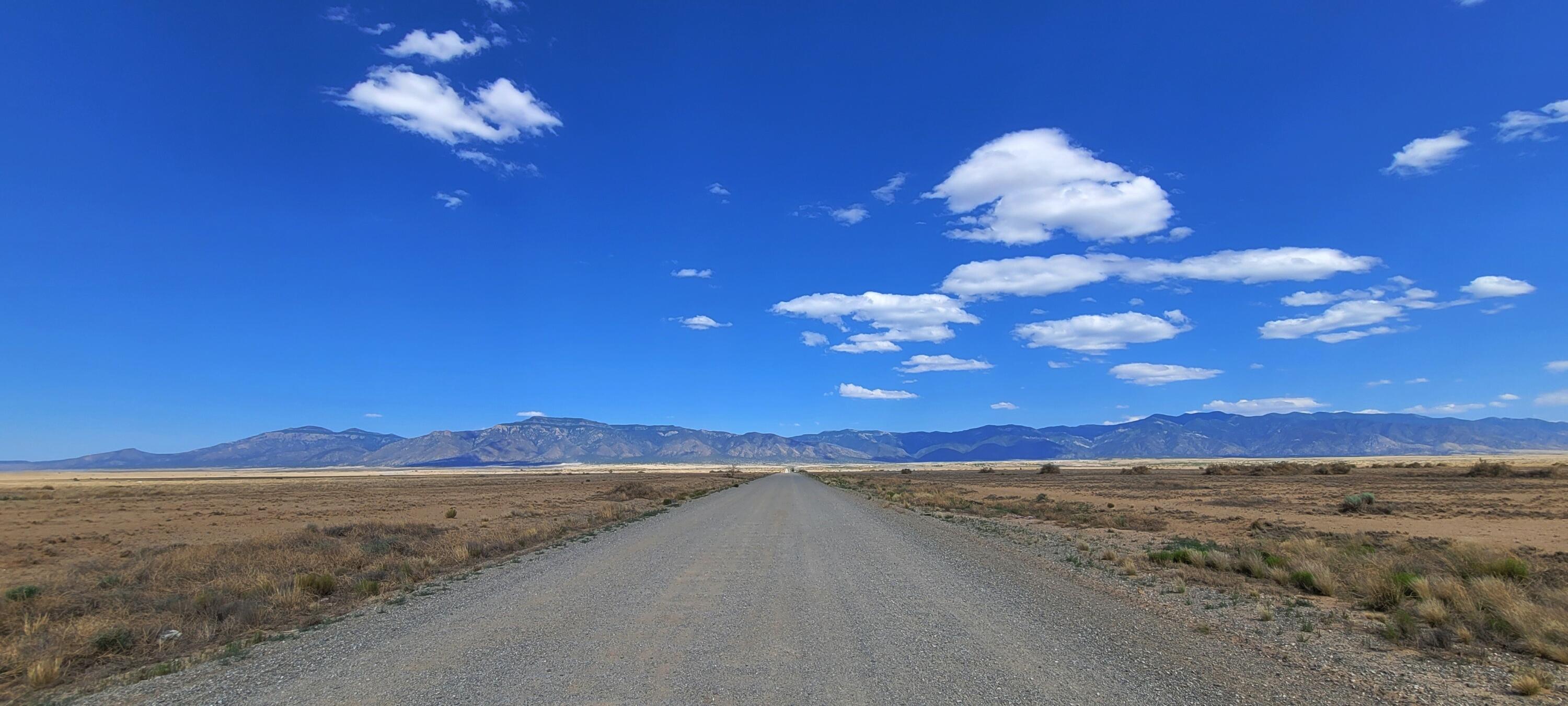 Rio Del Oro Loop N, Los Lunas, New Mexico image 3