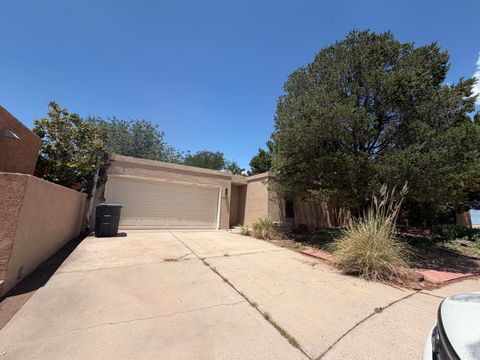 Homes For Sale - 7621 Vista Cedro Court<br/> Bernalillo County, Albuquerque, NM 87109