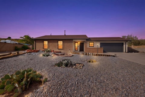 Homes For Sale - 275 Moonstone Drive<br/> Rio Rancho, NM 87124