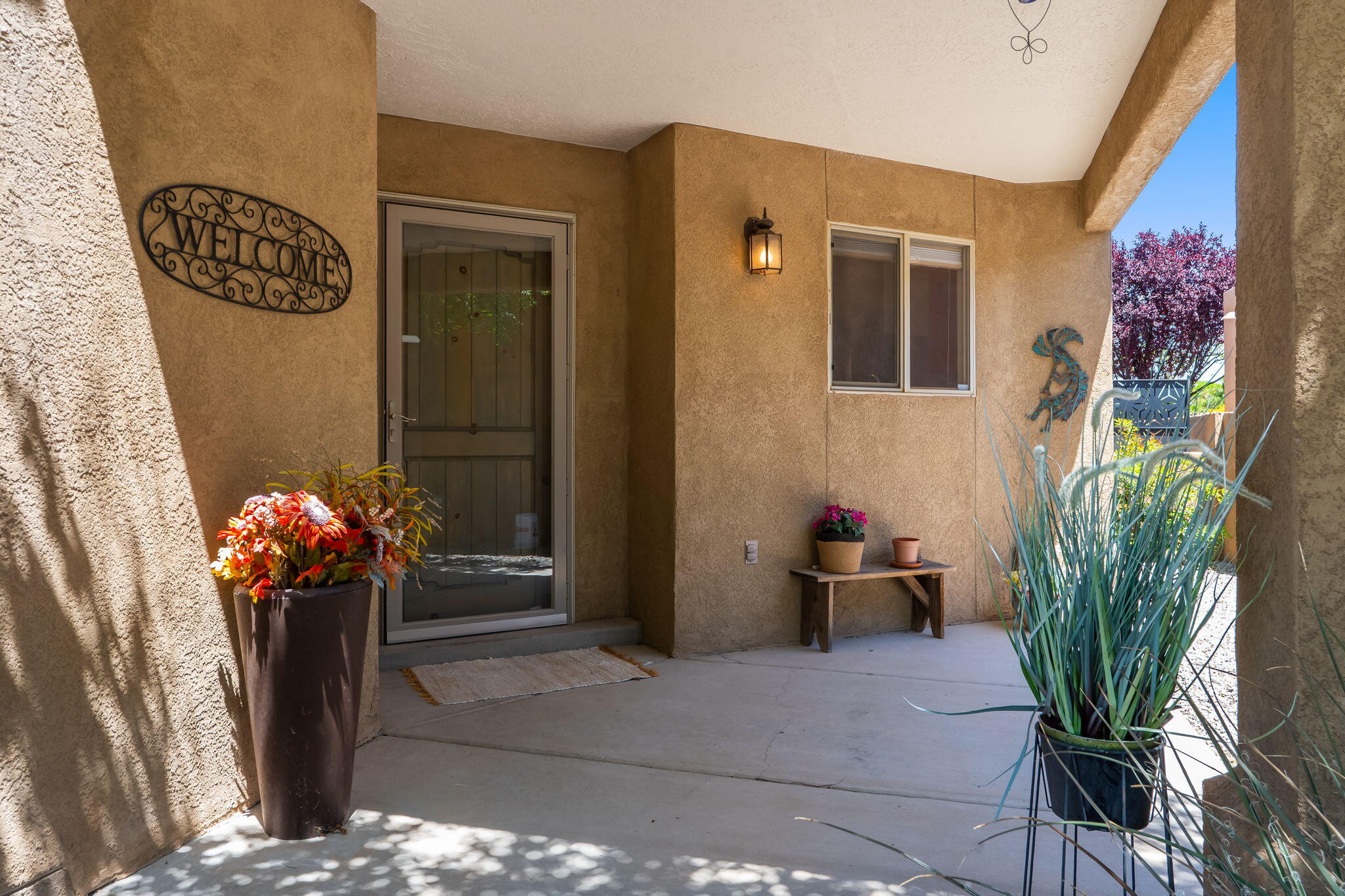 1009 Calle Corvo NE