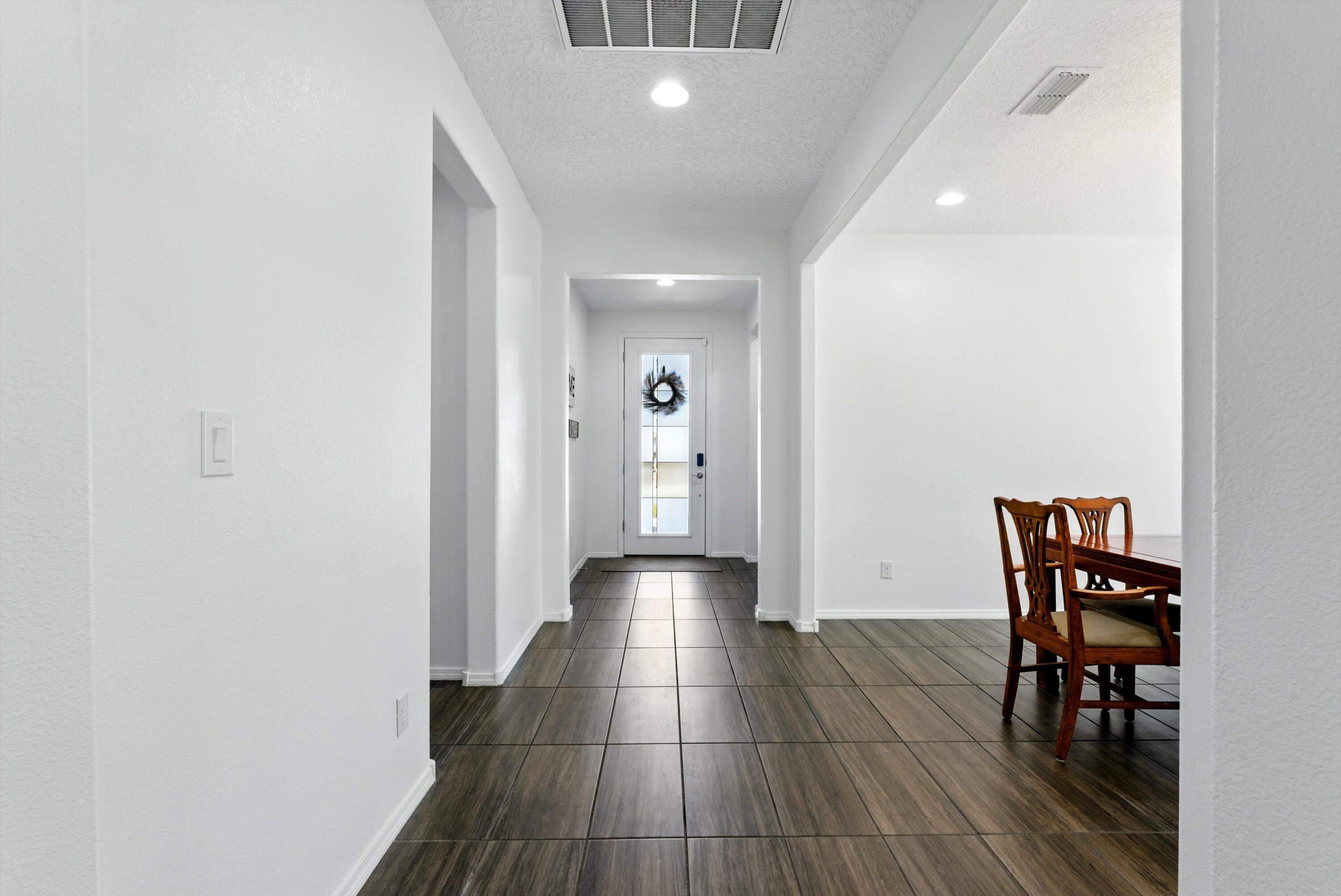 6215 Bryce Canyon Lane, Rio Rancho, New Mexico image 4