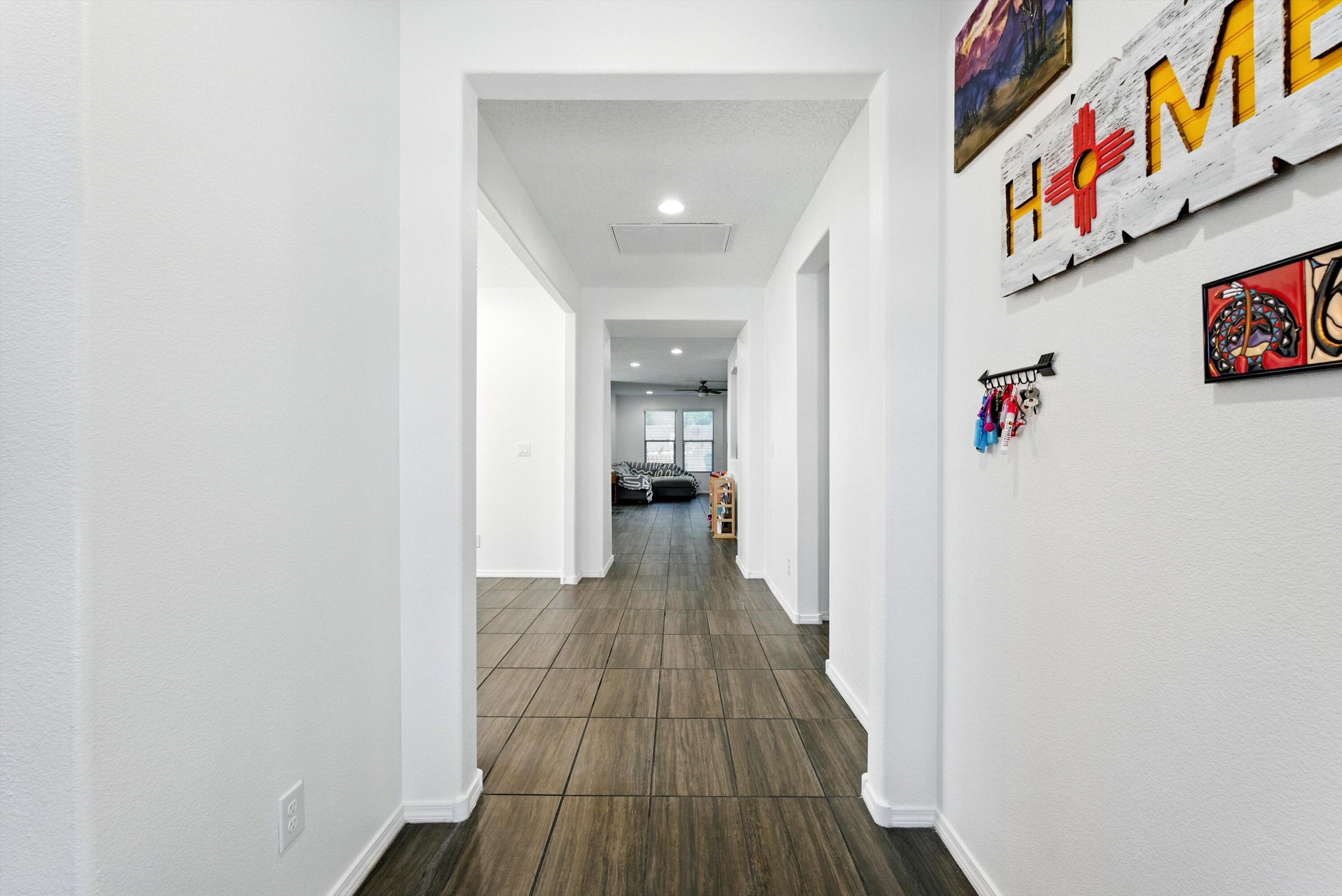 6215 Bryce Canyon Lane, Rio Rancho, New Mexico image 3