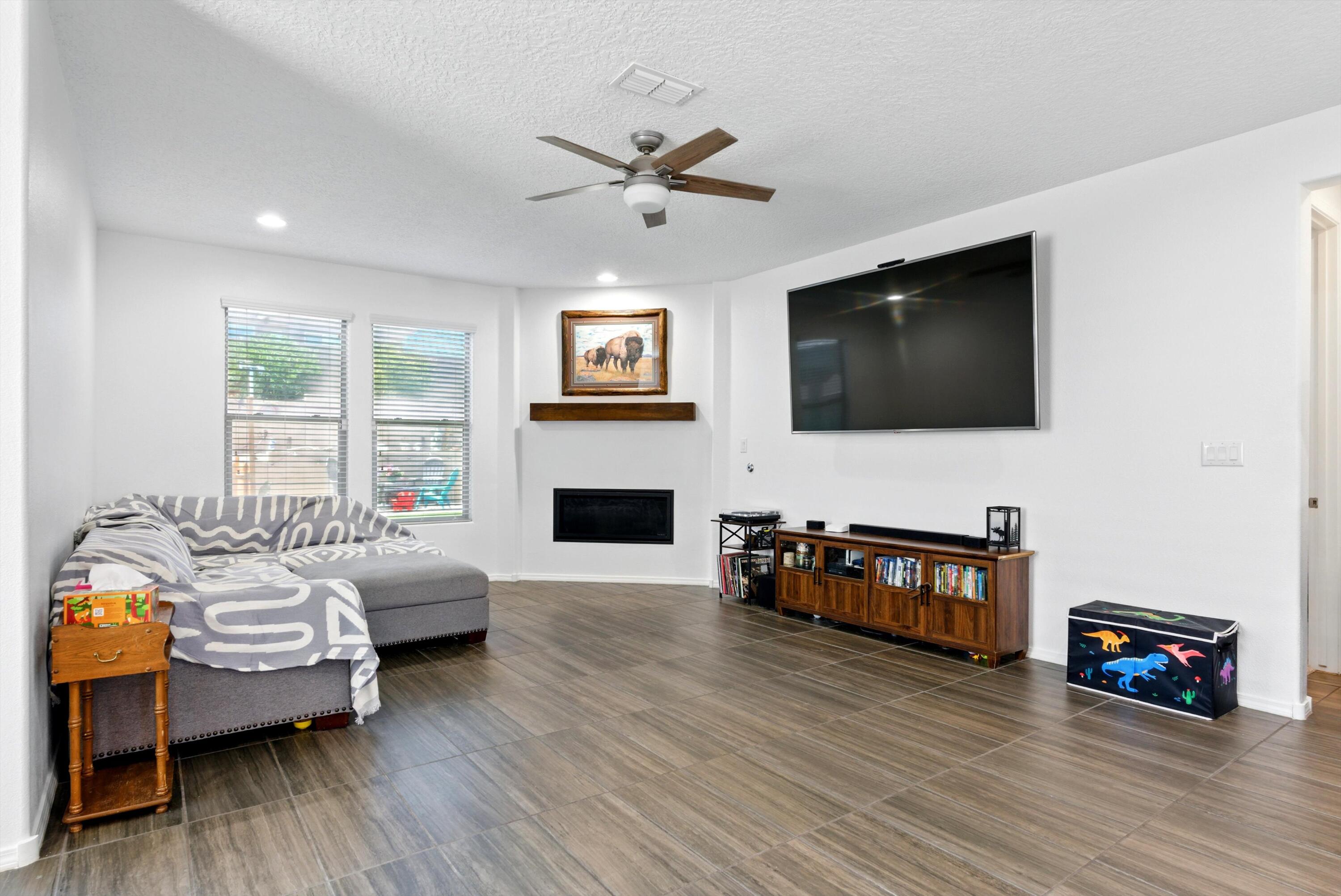 6215 Bryce Canyon Lane, Rio Rancho, New Mexico image 10