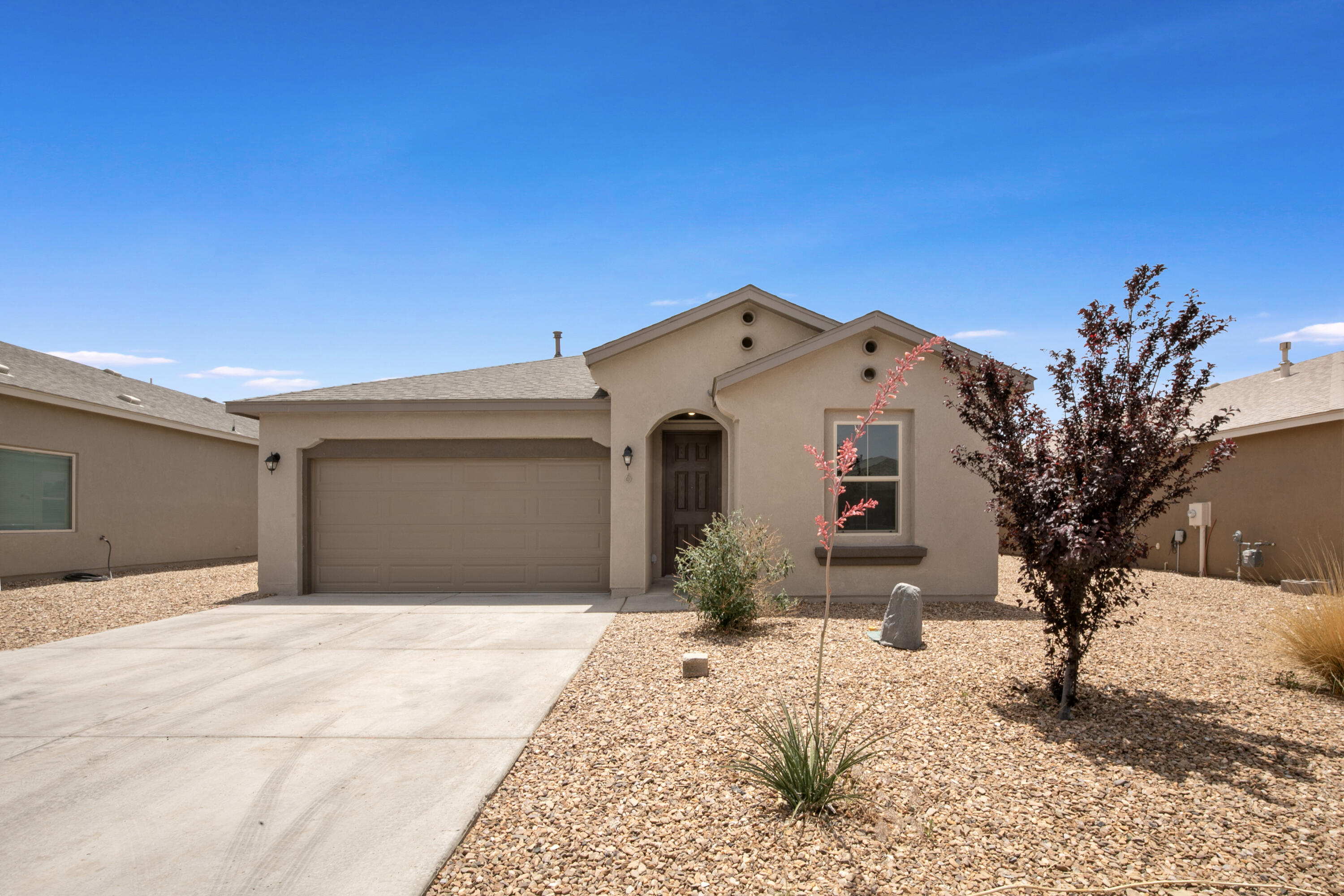 6 Margarita Circle, Los Lunas, New Mexico image 1