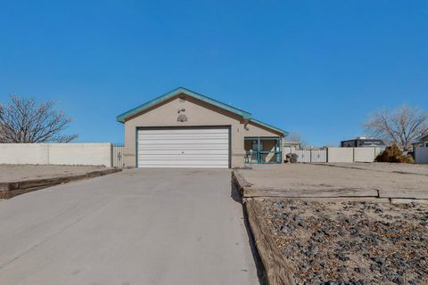 Photo of 1 El Tigre Drive, Los Lunas, NM 87031 (MLS # 1097114)