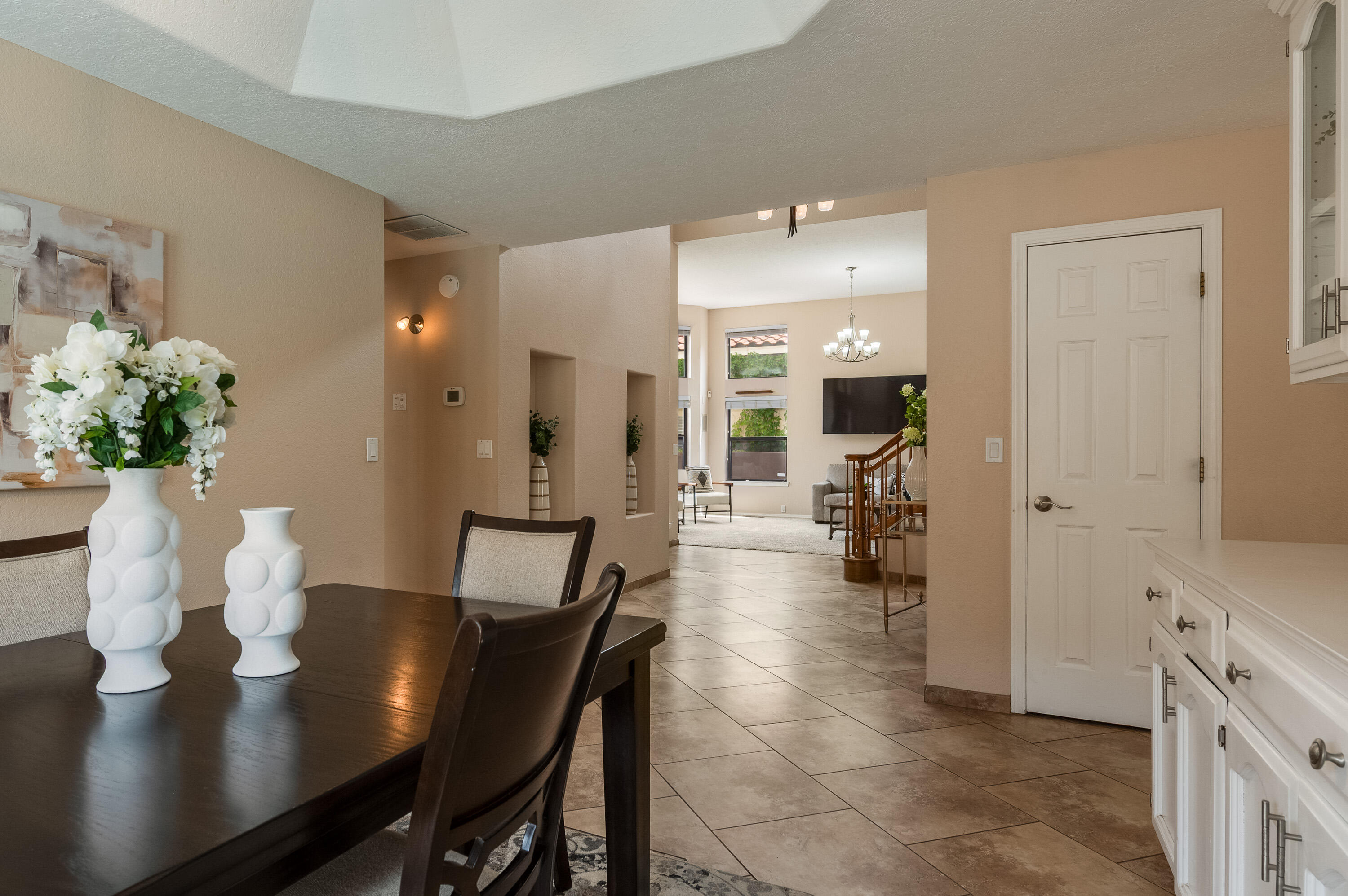 5327 Avenida Cuesta, Albuquerque, New Mexico image 8