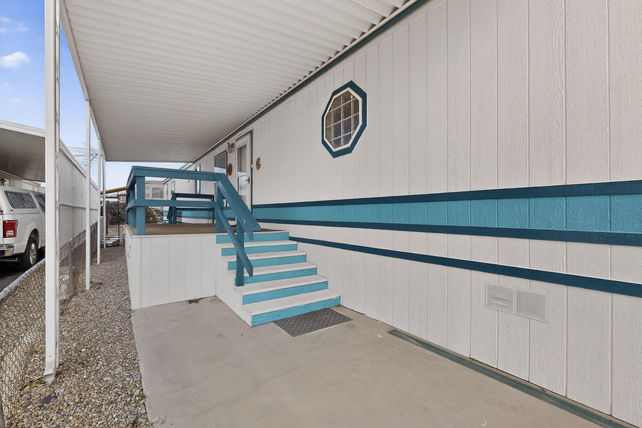 7225 Remington Drive NE