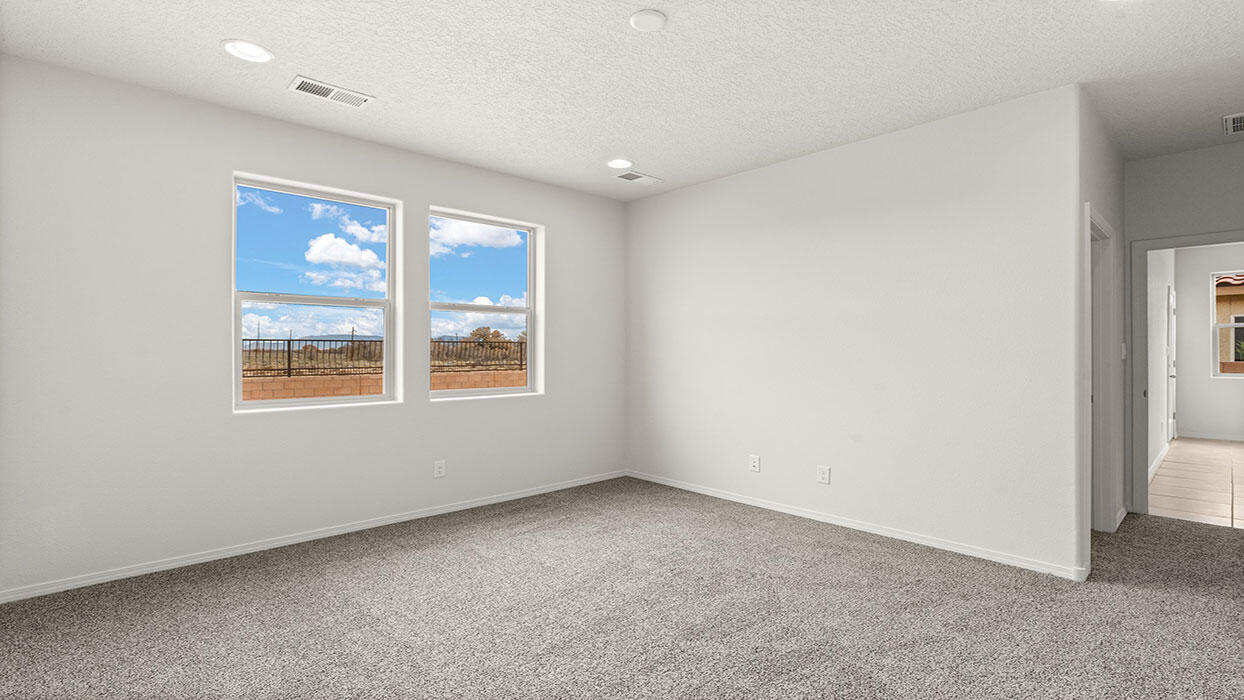 1504 Alto Colores Loop, Los Lunas, New Mexico image 13