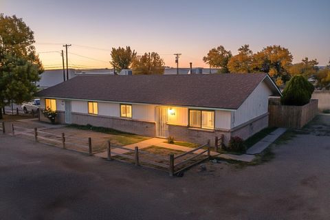 102-104 Nathan Court Los Lunas NM 87031