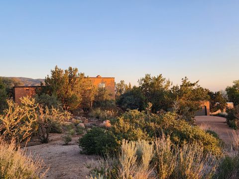 Photo of 77 Pinon Hill Place Pl NE, Albuquerque, NM 87122 (MLS # 1089807)