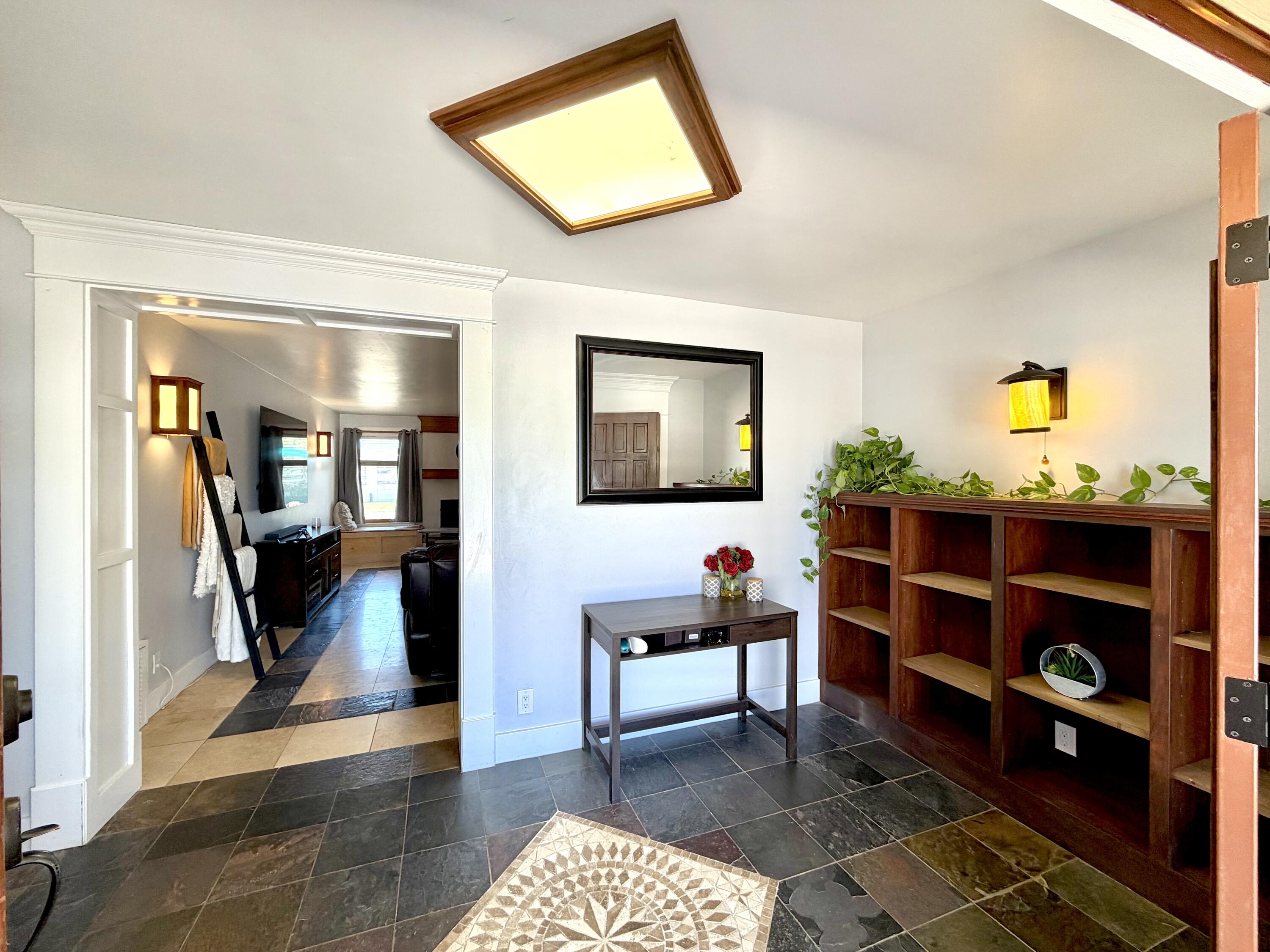 5512 Duerksen Road NW