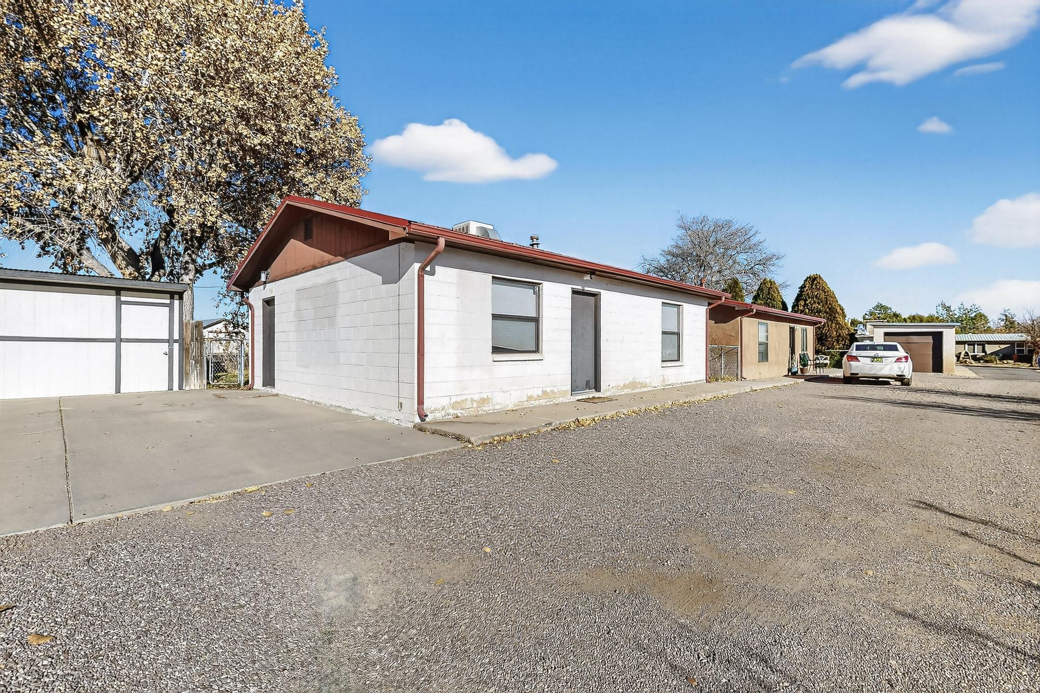 1711 A-D El Camino Real Street