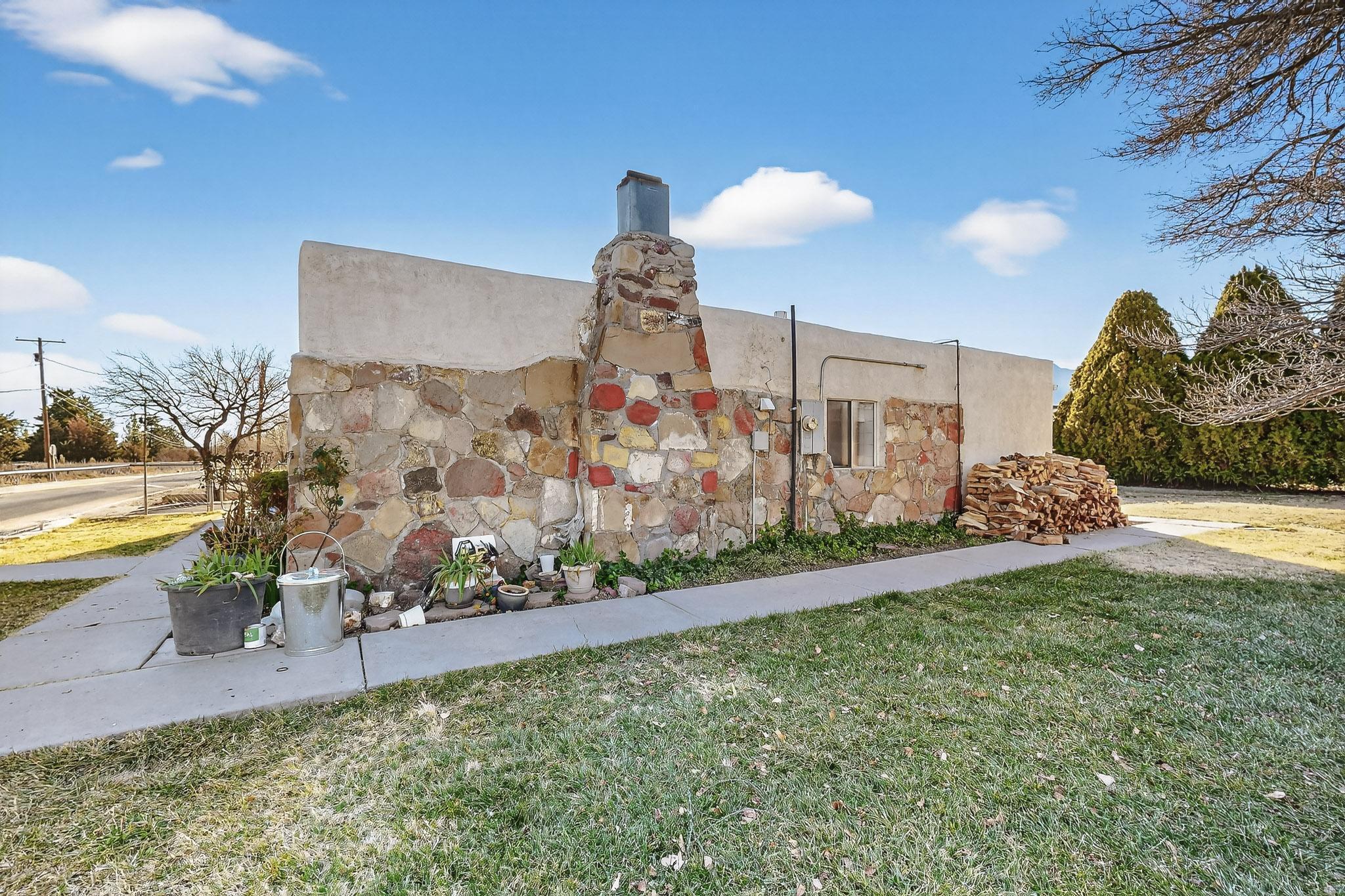 1711 A-D El Camino Real Street