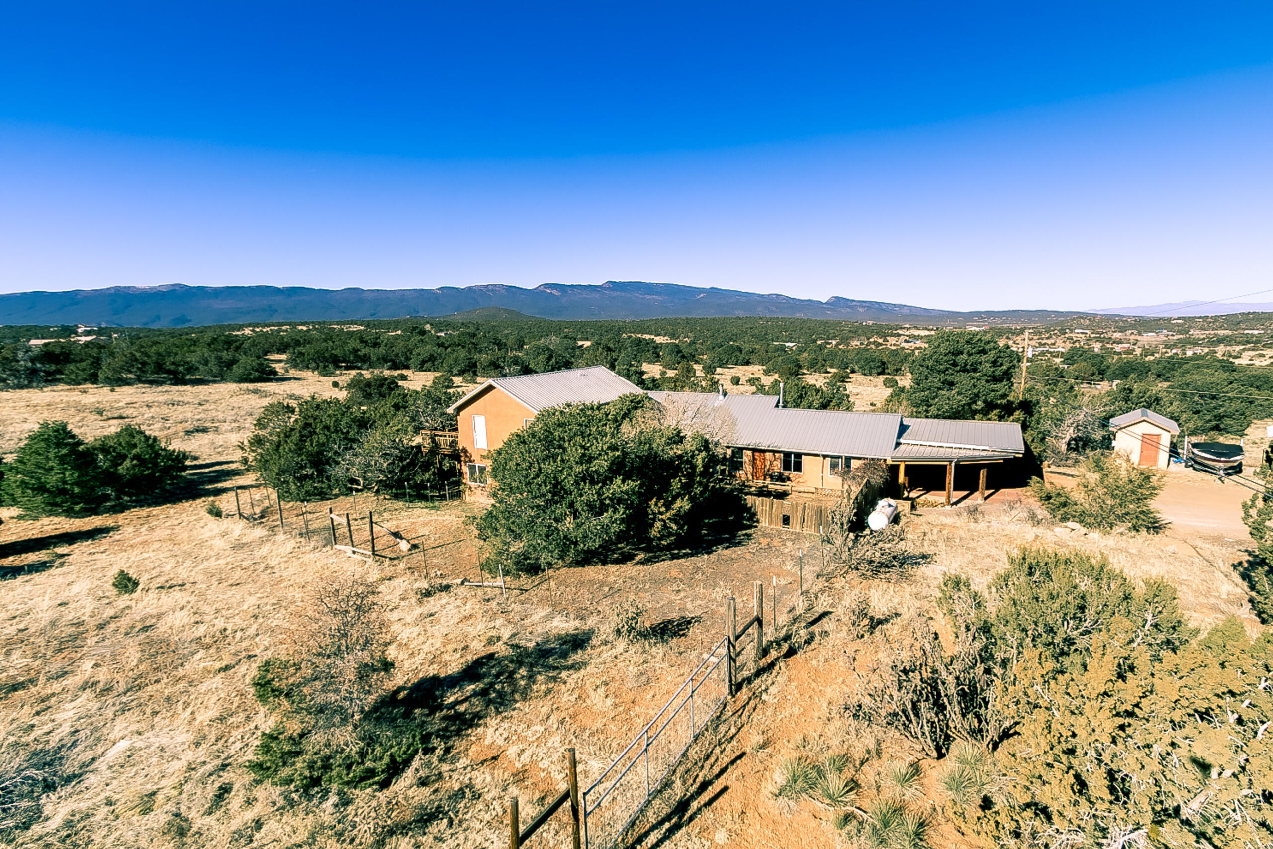 8 Stewart Place, Tijeras, New Mexico image 1