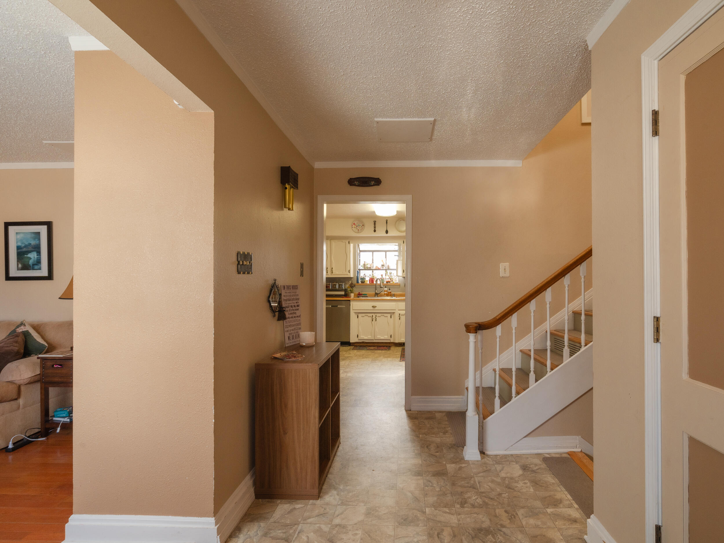 7908 Sierra Azul Avenue, Albuquerque, New Mexico image 3