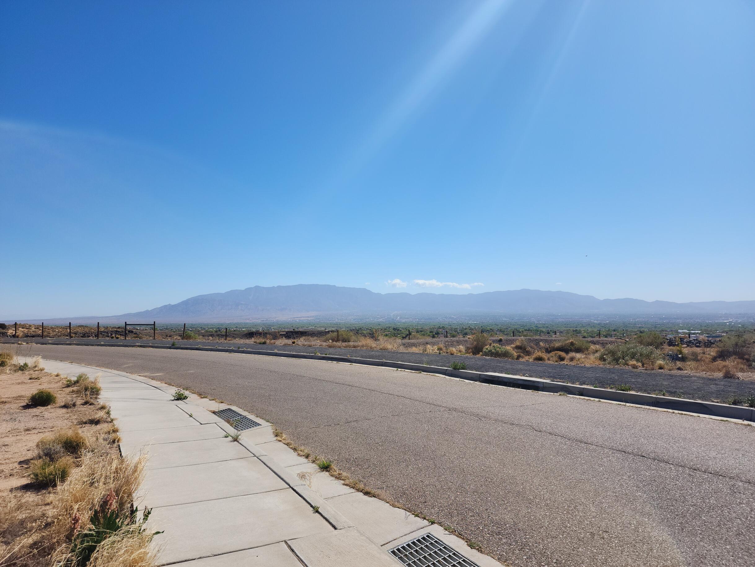 6305 Vista Del Prado Road NW