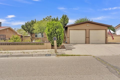 Homes For Sale - 8812 Robby Avenue<br/> Albuquerque, NM 87121
