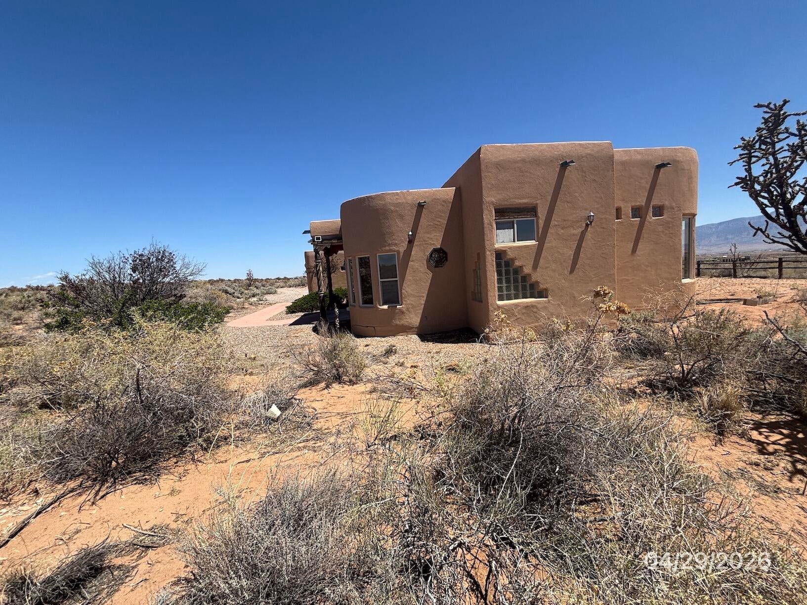 2010 Desert Avenue NE