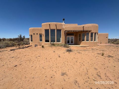 Photo of 2010 Desert Avenue NE, Rio Rancho, NM 87144 (MLS # 1102775)