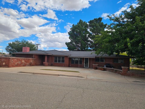 Photo of 400 Casaus Avenue, Santa Rosa, NM 88435 (MLS # 1111382)