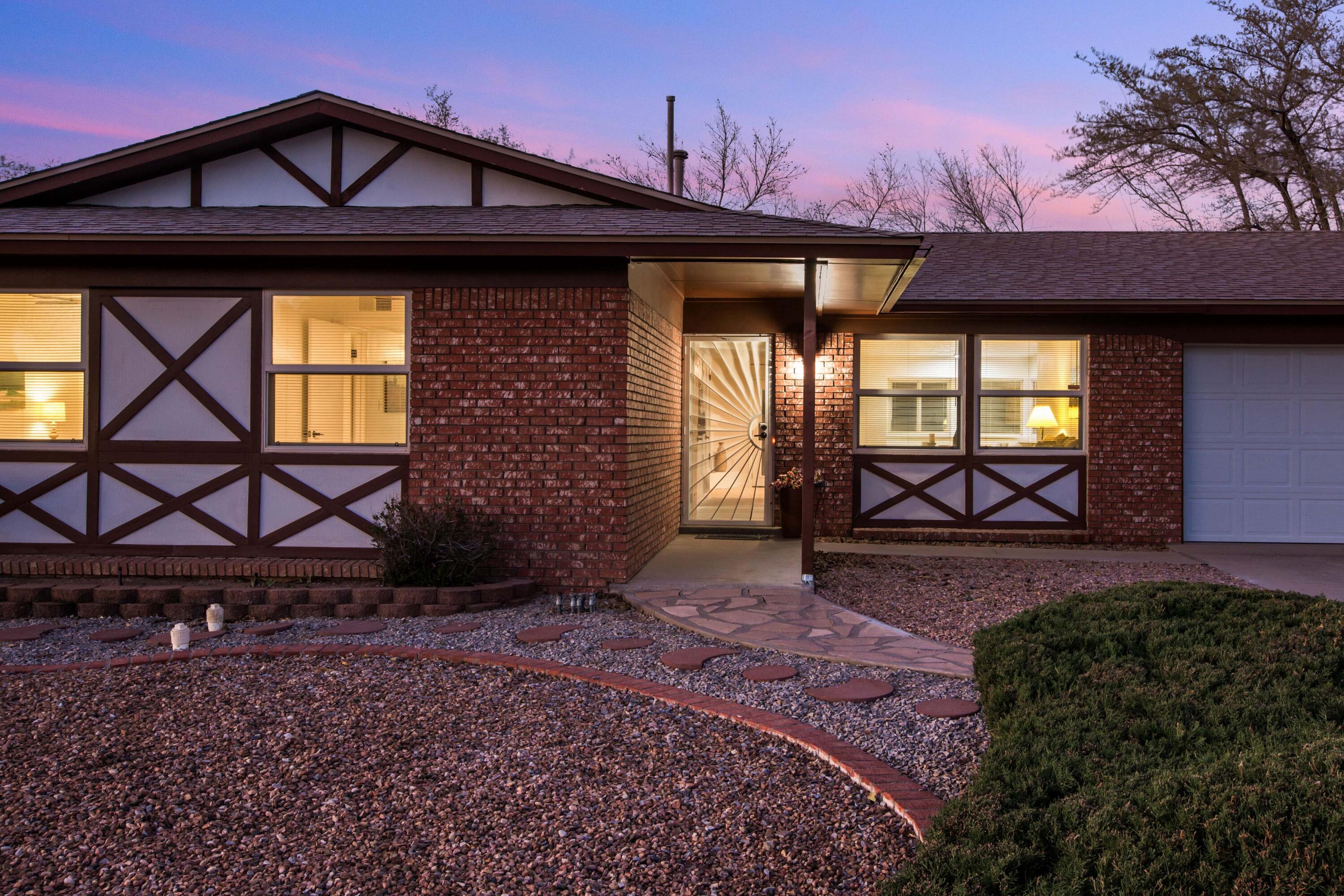 6925 Marilyn Avenue NE