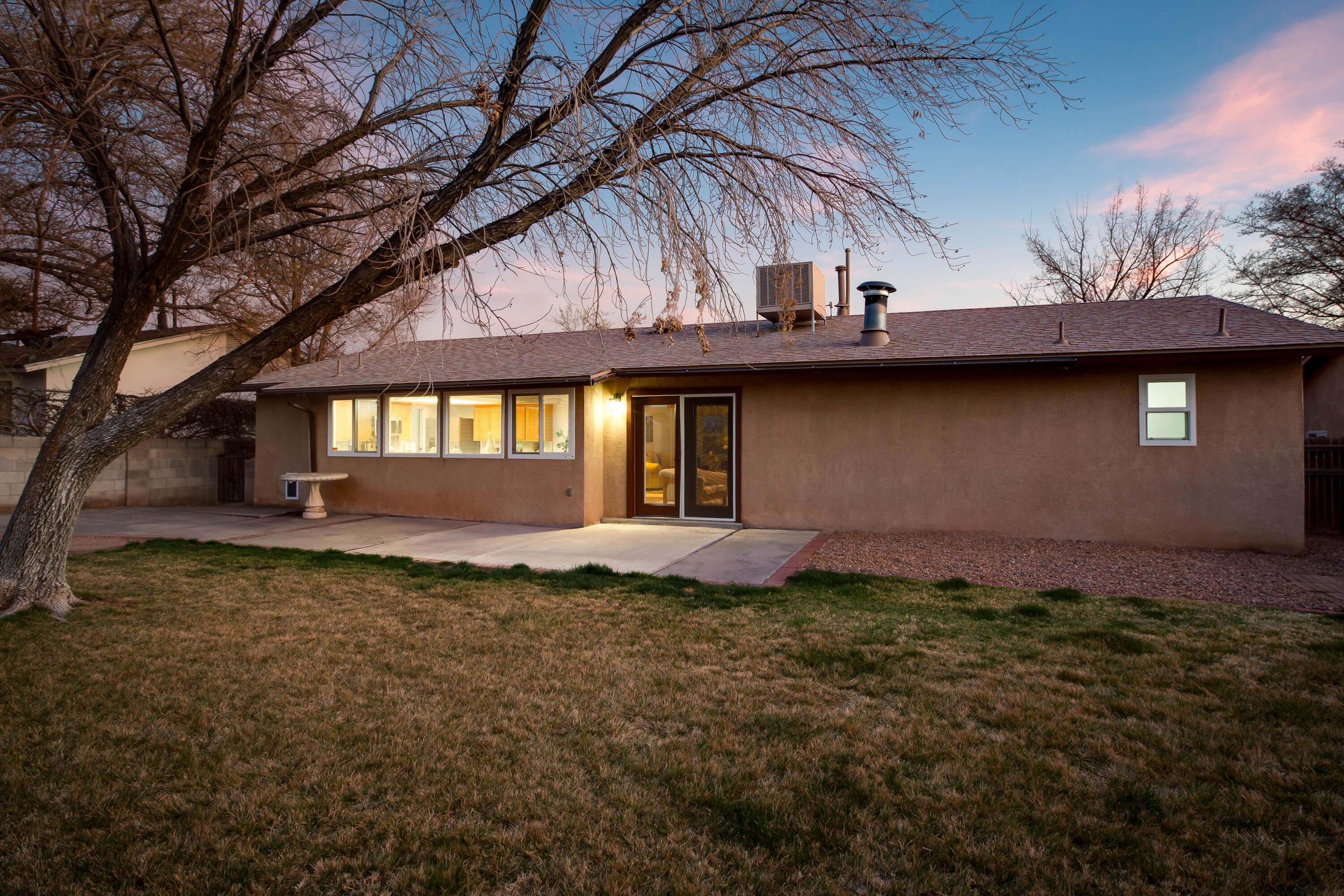 6925 Marilyn Avenue NE