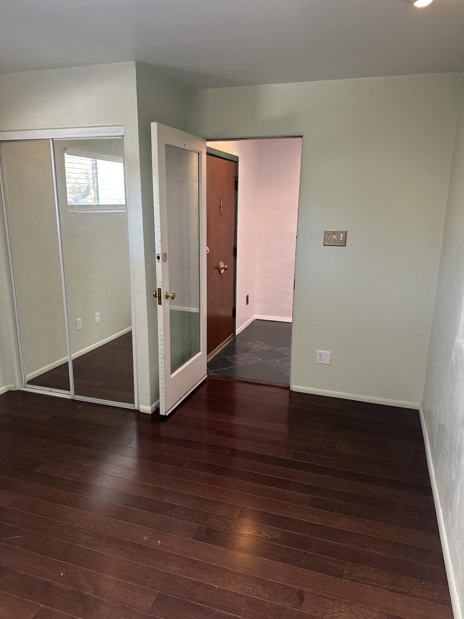 1604 SAN PATRICIO Avenue SW