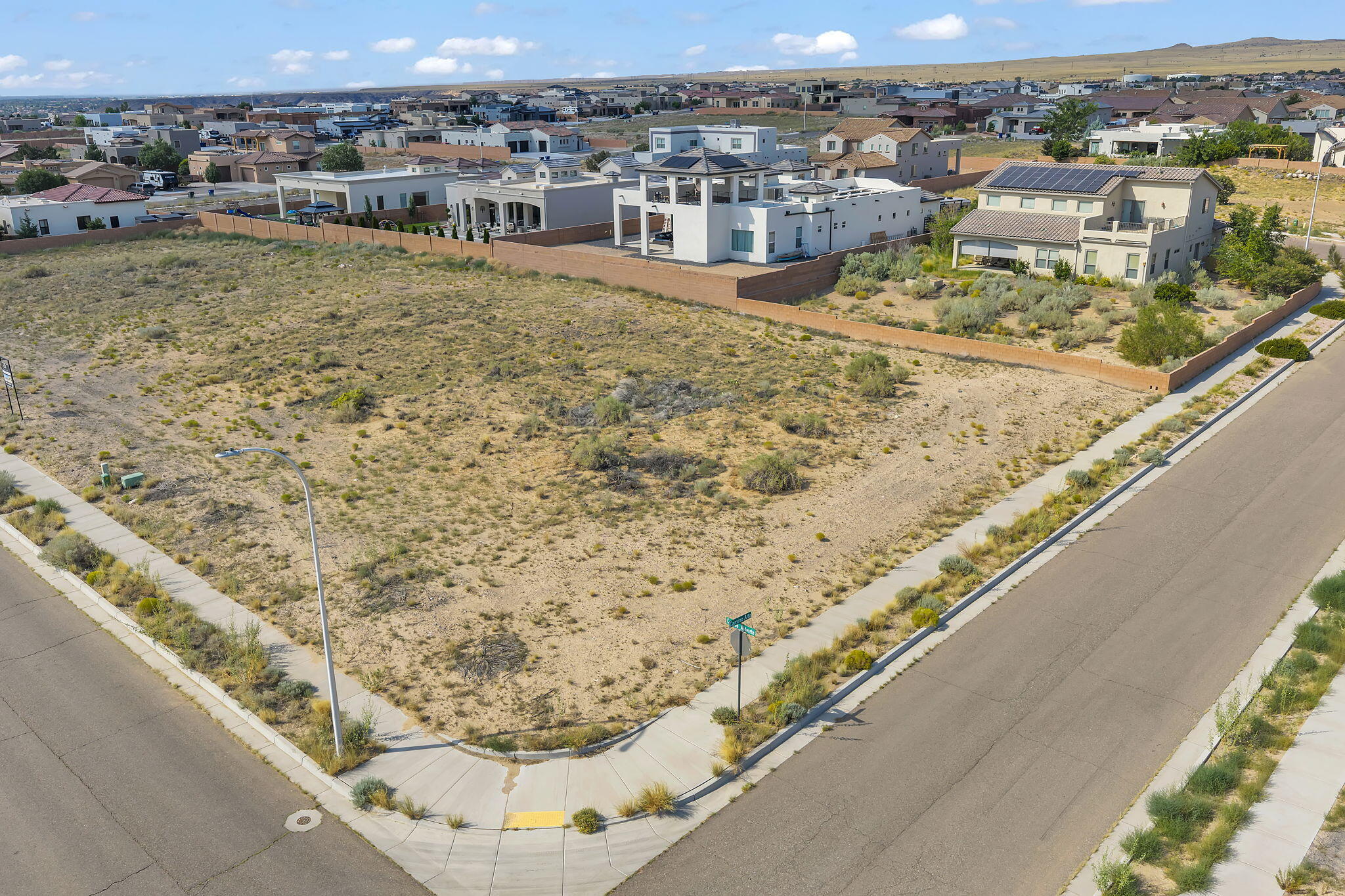 8015 Camino Alderete NW