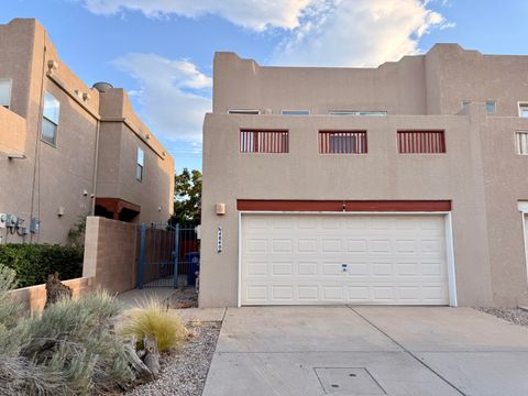 Townhouse For Sale - 4840 Sun Cove Road<br/> Albuquerque, NM 87110