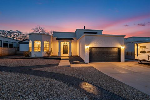 Photo of 4525 Palmyra Avenue NW, Albuquerque, NM 87114 (MLS # 1097084)