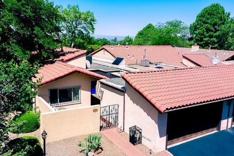 Townhouse For Sale - 4433 Roxbury Avenue<br/> Albuquerque, NM 87111