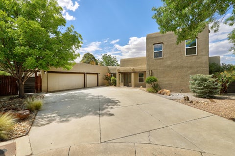 Photo of 6425 Guadalupe Place NW, Los Ranchos, NM 87107 (MLS # 1109876)