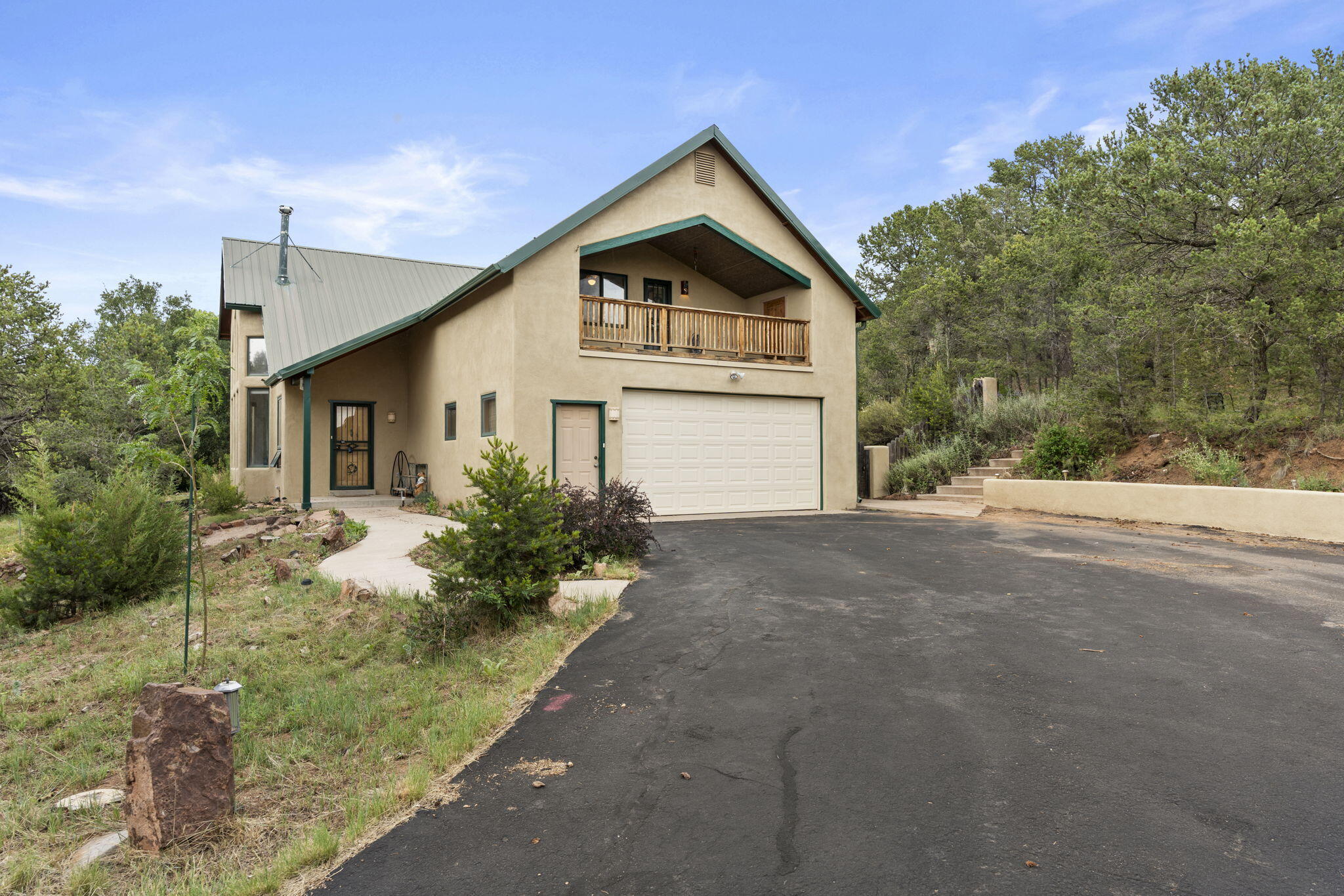 10 Howlin Wolf Trail