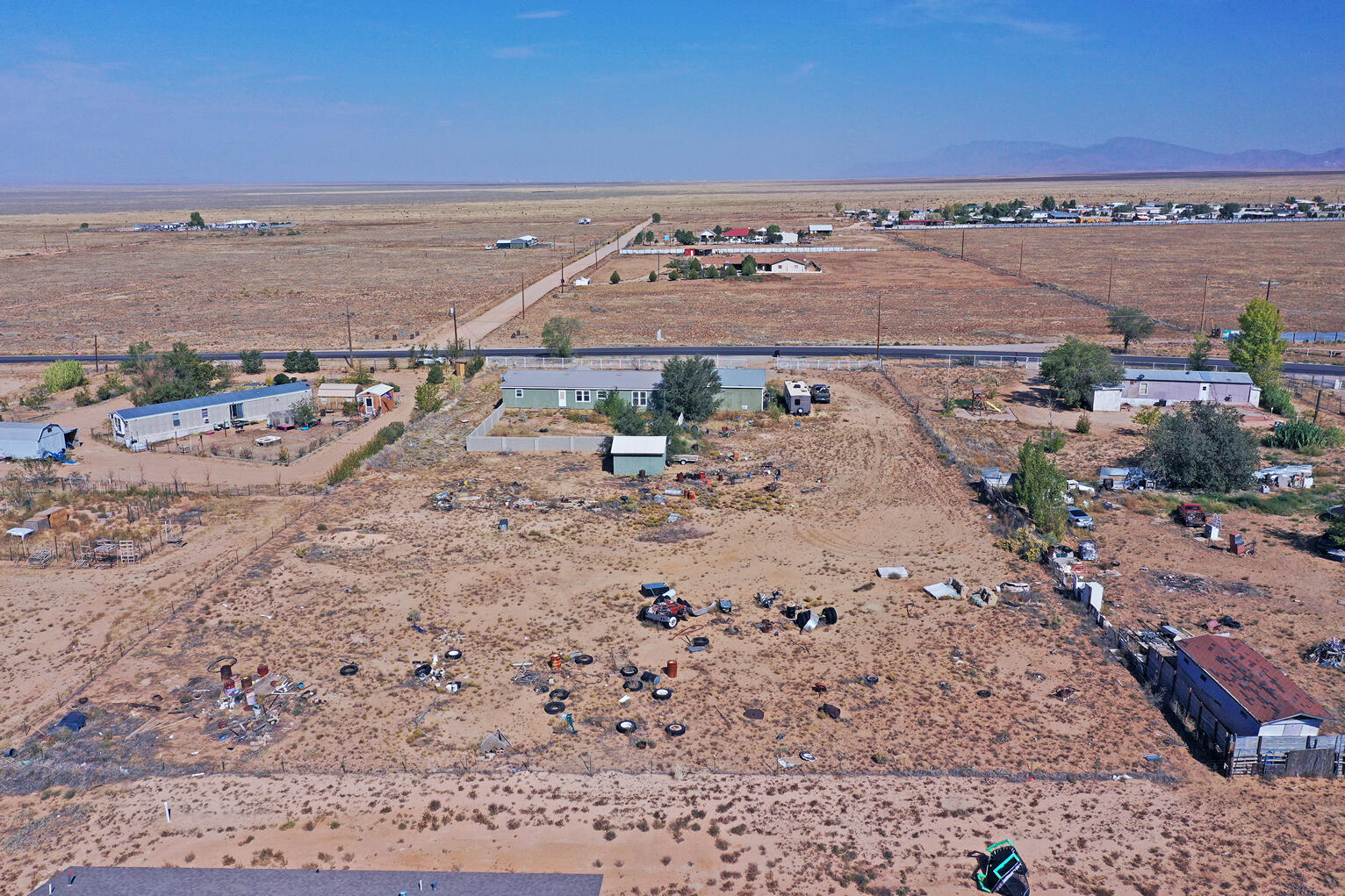 570A Meadowlake Road, Los Lunas, New Mexico image 1