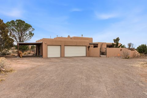 Photo of 37 Homesteads Road, Placitas, NM 87043 (MLS # 1098488)