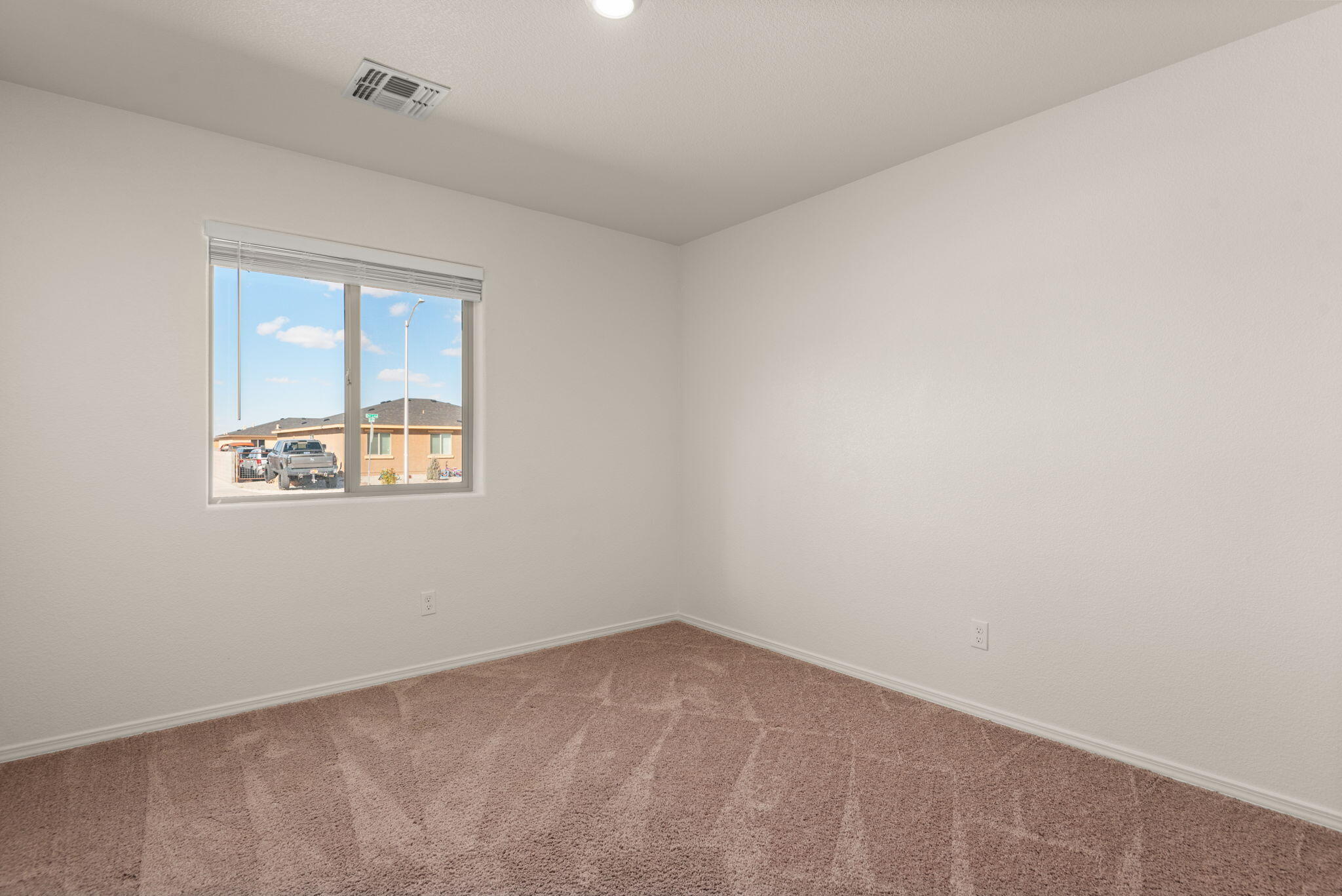 2425 Desi Loop, Belen, New Mexico image 11