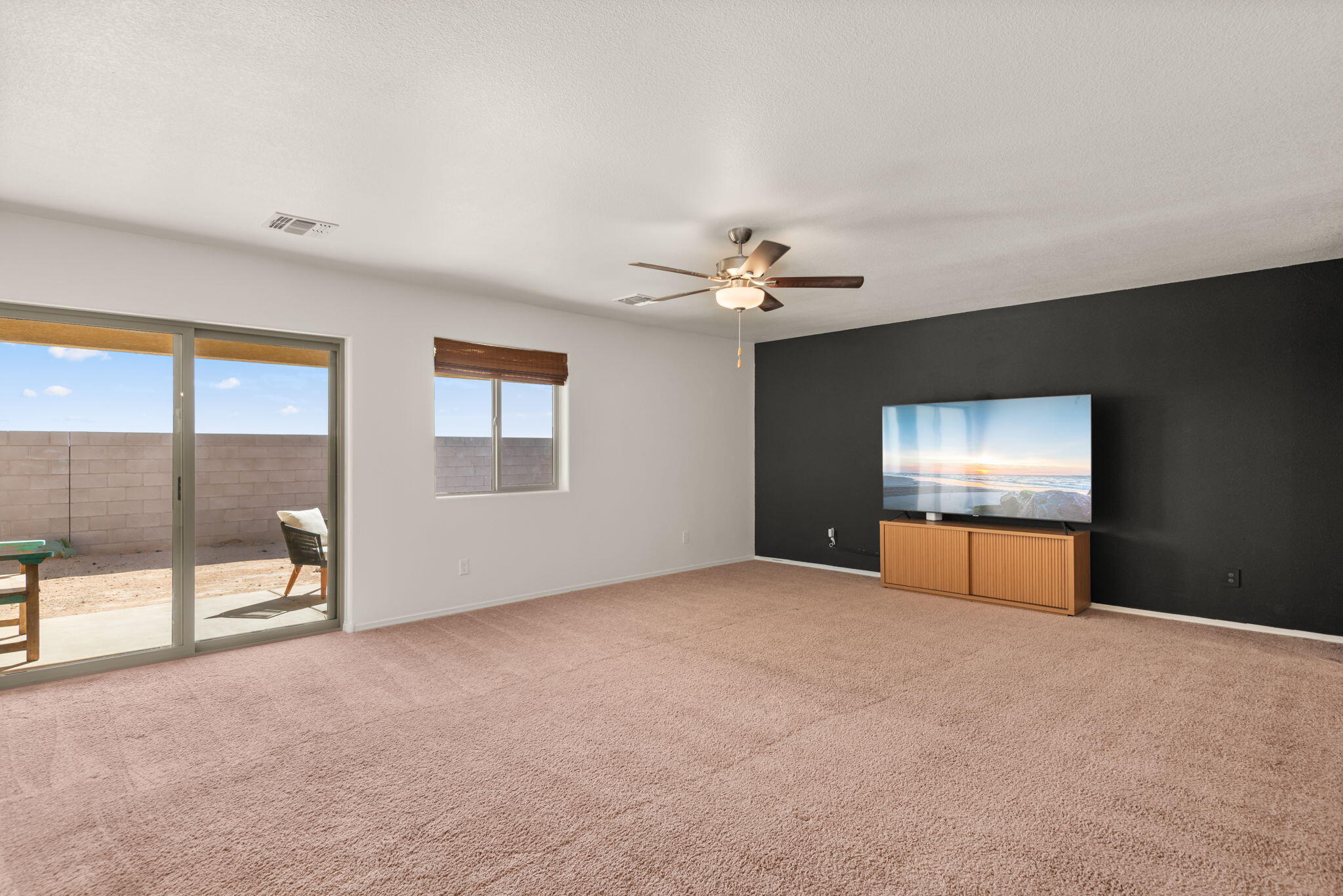2425 Desi Loop, Belen, New Mexico image 5