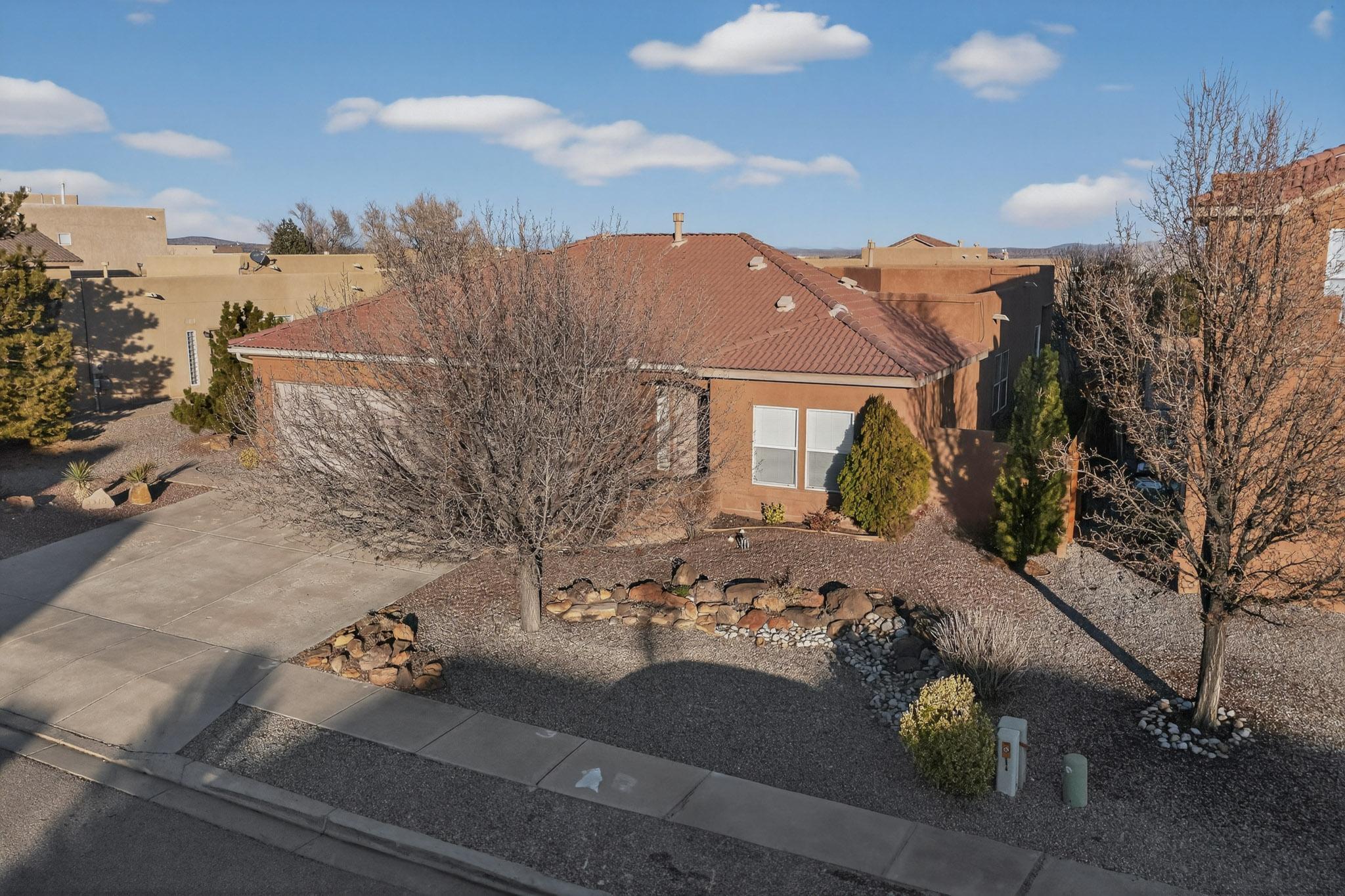 5518 Sandoval Drive NE