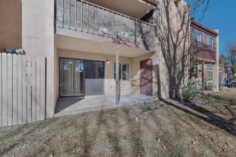 Photo of 925 Country Club Drive SE #APT C, Rio Rancho, NM 87124 (MLS # 1095854)
