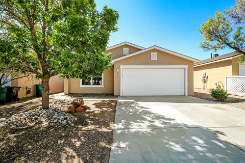 Photo of 3774 Cattle Drive NE, Rio Rancho, NM 87144 (MLS # 1103275)