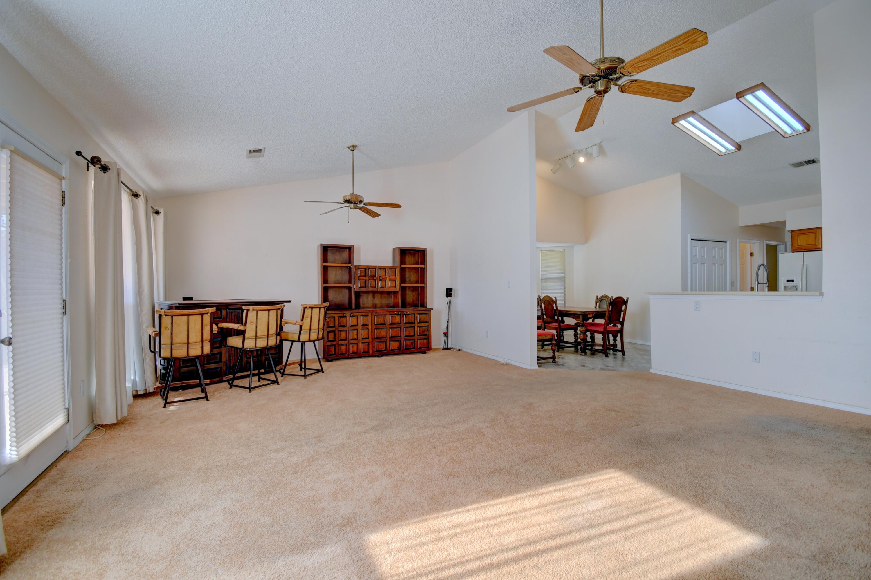 6908 Sweetbrier Avenue NW