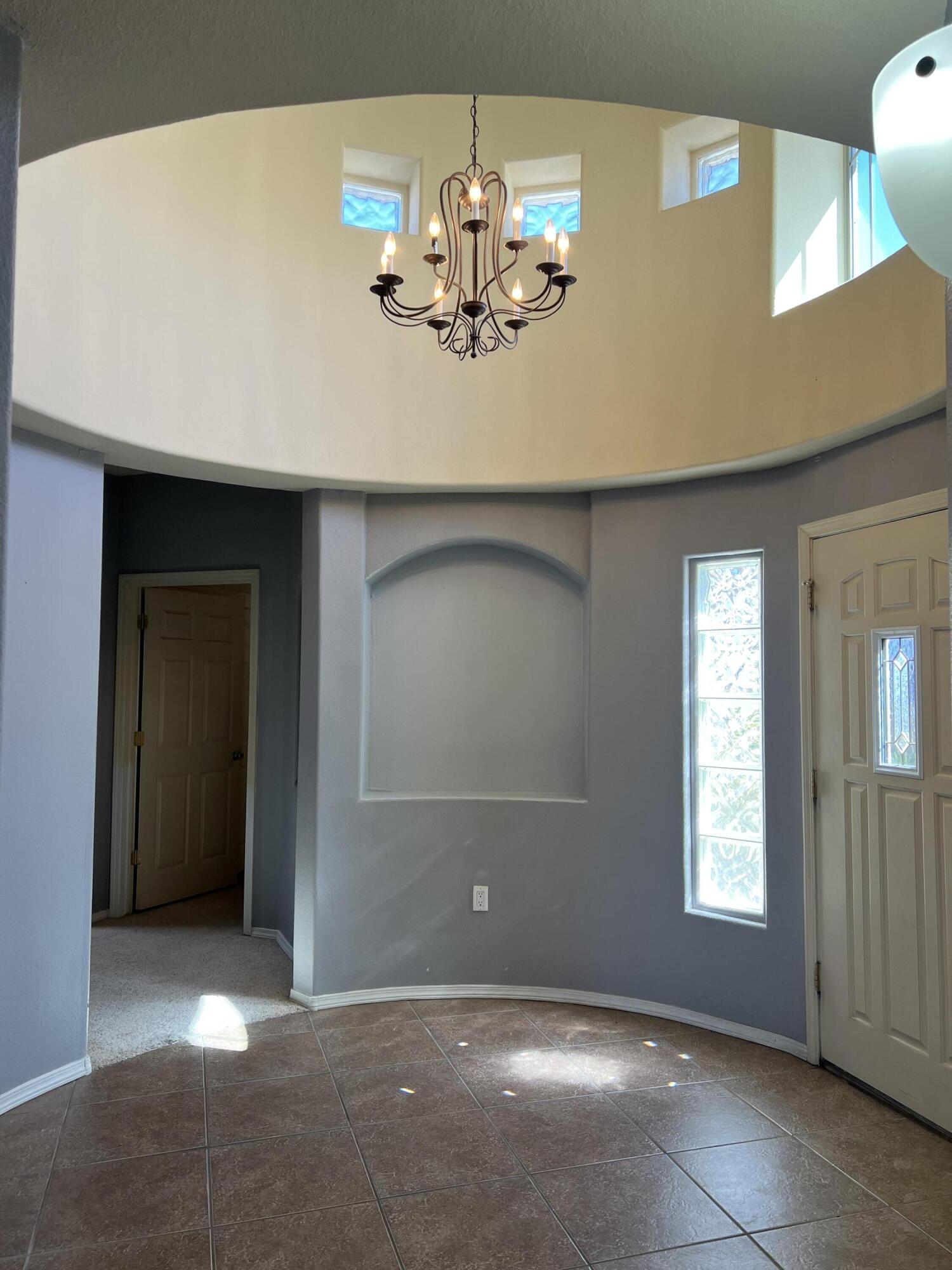 857 Loma Pinon Loop NE