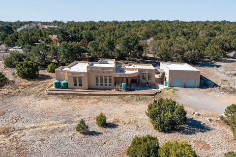 Photo of 6 Naomi Drive, Tijeras, NM 87059 (MLS # 1100240)