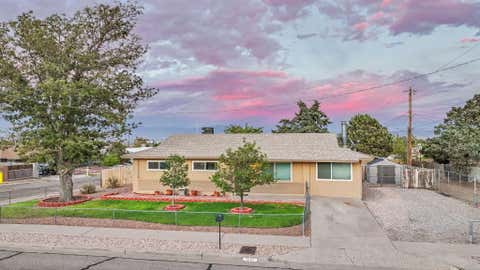 Photo of 1502 Delgado Drive SW, Albuquerque, NM 87121 (MLS # 1109692)
