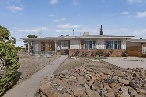 Photo of 336 55th Street NW, Albuquerque, NM 87105 (MLS # 1100676)
